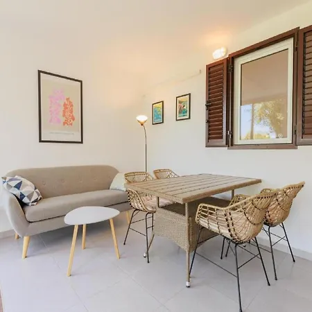 - Comfort Two-bedroom D7 Daire *