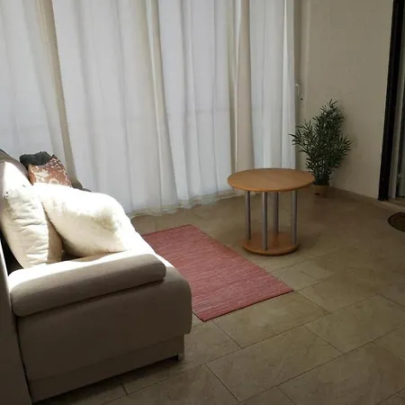 - Comfort Two-bedroom D7 Apartment Lumbarda
